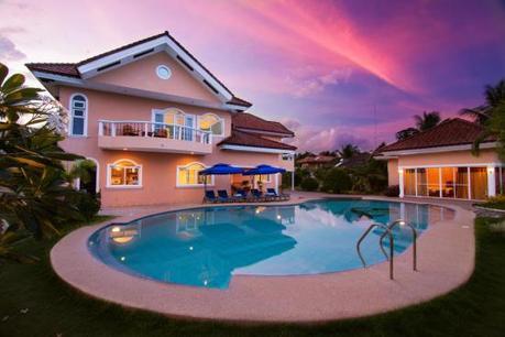 Hotels in Philipines Offers You Best In Class, Luxury Accomodation To Its Travelers!