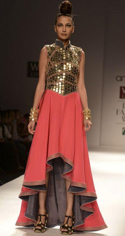 Try These 4 Brewed Up Ethnic Trends For This Wedding Season!