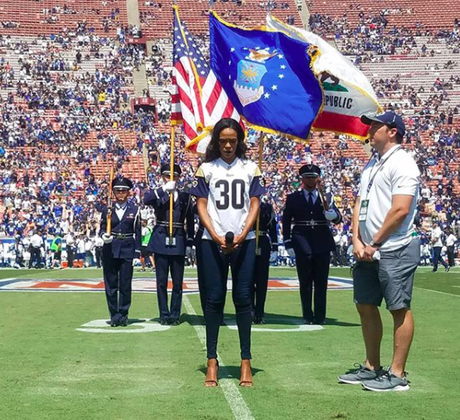 Michelle Williams Sings Star Spangled Banner At Rams VS. Colts Game [VIDEO]