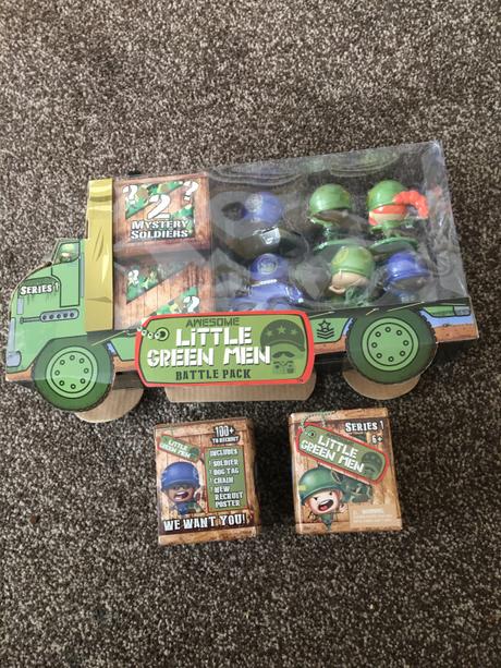 Awesome little green men