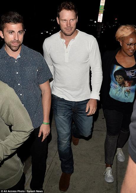 Chris Pratt & Justin Bieber  Spotted Attending Hillsong Church L.A. Campus On Wednesday Night [PICS]