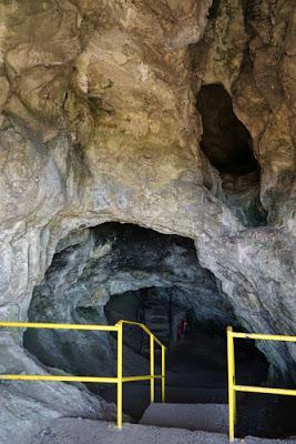 Below Bristol's bridge Below Bristol's bridge