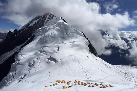 Himalaya Fall 2017: First Summits of the Season on Manaslu