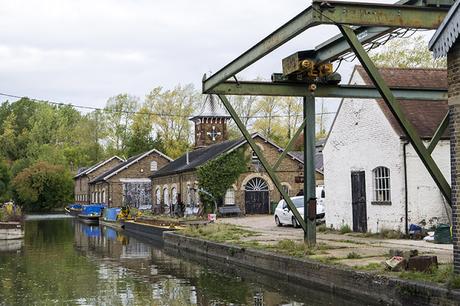 Old Buildings on the Grand Union near Tring