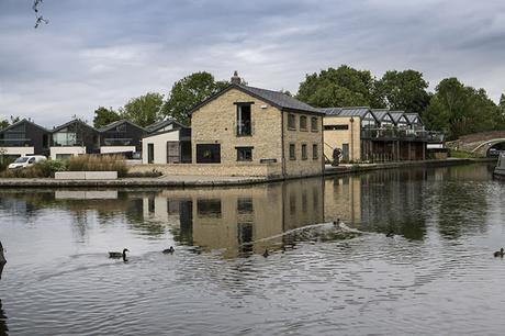 Marsworth Wharf buildings