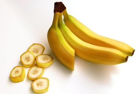 bananas-fruit-carbohydrates-sweet-38283