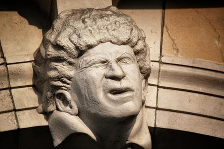 In & Around #London…Stony Faced