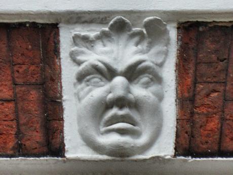 In & Around #London…Stony Faced