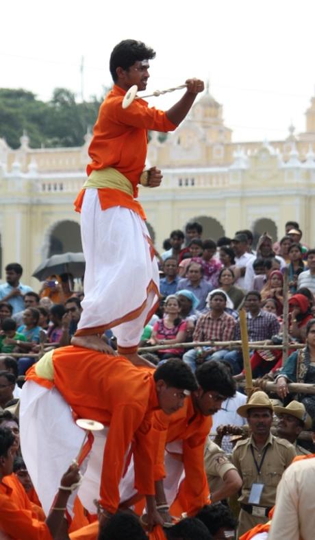 DAILY PHOTO: Scenes from Jamboo Savari