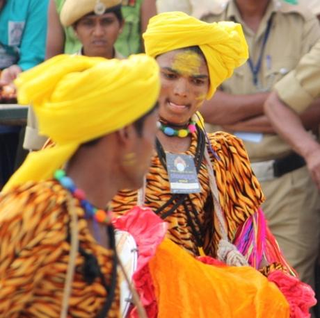 DAILY PHOTO: Scenes from Jamboo Savari