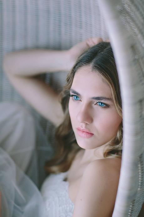 bridal-makeup-for-blue-eyes