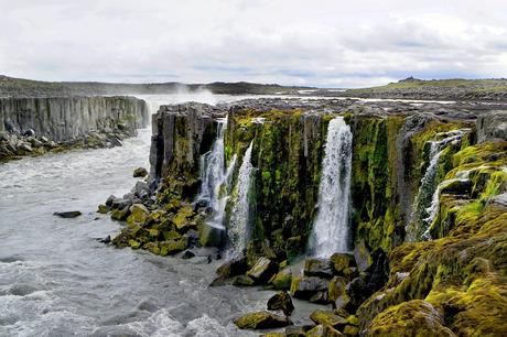 10 Reasons why a visit to Iceland should be on your Bucket List!