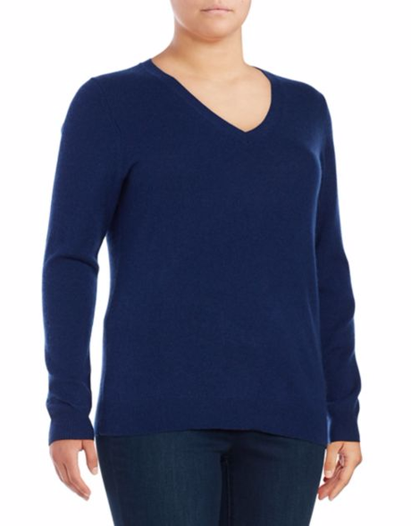 Plus size v-neck cashmere sweater. Details at une femme d'un certain age.