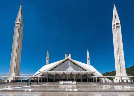 33. The Faisal Mosque is the largest and most striking religious building in Pakistan.