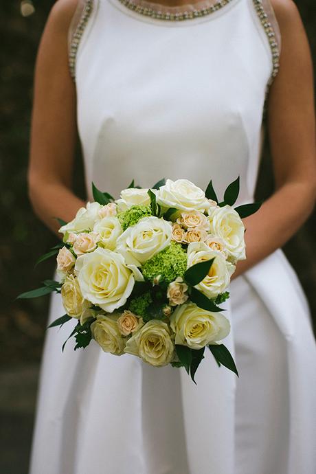 white-wedding-bouquet