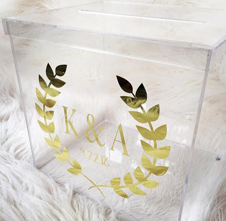 22 Gorgeous Perspex / Acrylic Wedding Signs To Buy OR DIY!