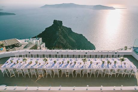 chic-destination-wedding-Santorini-21