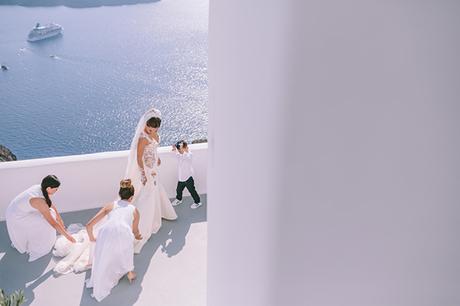 chic-destination-wedding-Santorini-16
