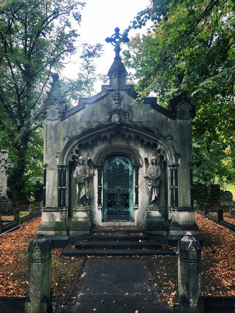 In & Around #London… Brompton Cemetery #Halloween
