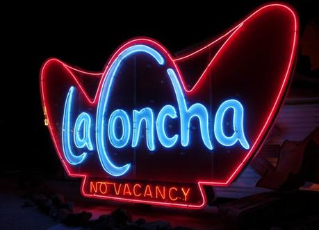 La Concha vintage neon sign, Las Vegas. Details at une femme d'un certain age.