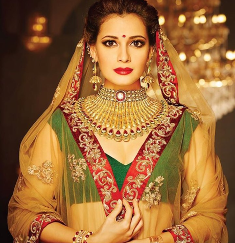 10 BEST BRIDAL MAKEUP ARTISTS IN INDIA