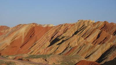 Travel Guide: Rainbow Mountains
