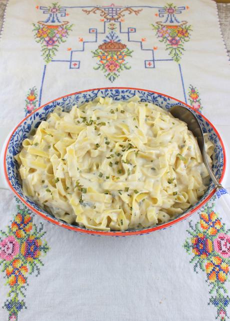 Sour Cream and Chive Noodles for #SundaySupper Sour Cream and Chives Noodles