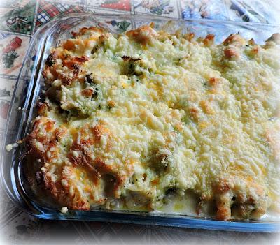 Cheesy Chicken and Broccoli Pasta Bake