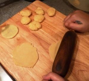 Litti Chokha (Step By Step Recipe With Pics ) | How to make litti chokha