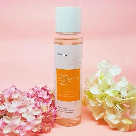 iUnik Vitamin Hyaluronic Acid Vitalizing Toner Review