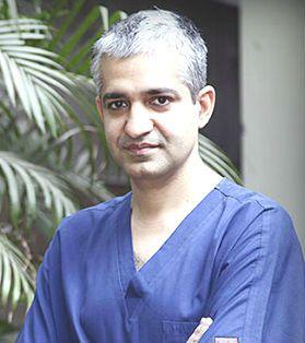 Famous Dental Surgeon Dr Tarun Giroti in Delhi NCR