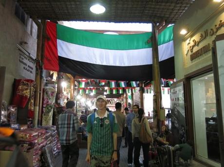 Three Must Do Activities while in Dubai, United Arab Emirates backpacking in dubai jonny blair