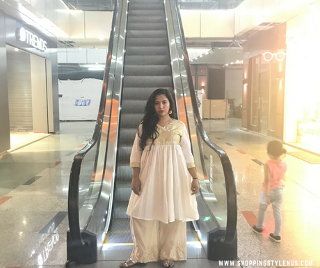 Shopping, Style and Us - My Diwali outftcomprises of Rs.200 thrift find and Lifestyle Stores Palazzos.