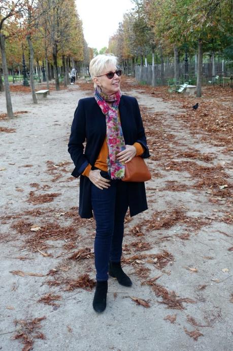 Navy, ochre and pink outfit in Paris. Details at une femme d'un certain age.