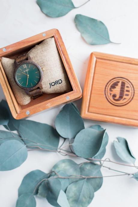 Light and Airy Fall Wardrobe and JORD Wooden Watch