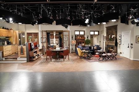 Universal Studios adds “Will & Grace” set visits to its behind the Scenes VIP experience