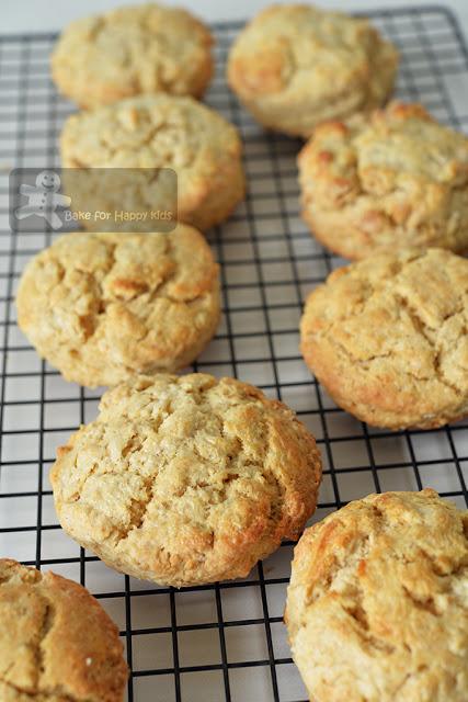 maple oatmeal wholemeal scones