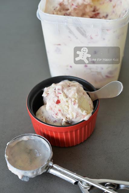 easy no churn 3-ingredients strawberry ice cream