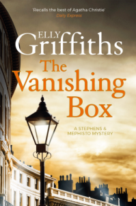 The Vanishing Box – Elly Griffiths