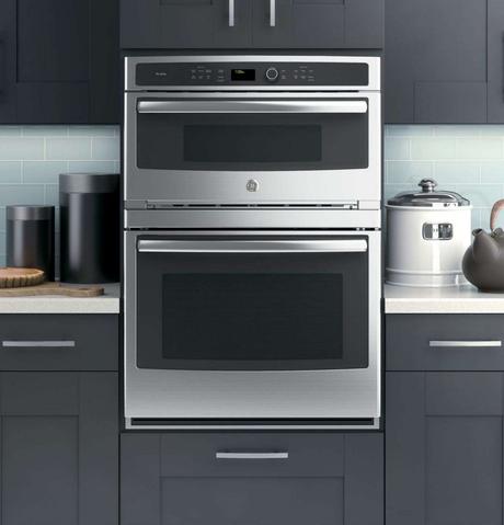 Double Wall Oven vs Combination Wall Oven: What’s the difference?