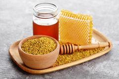 10 Proven Powerful Benefits of Bee Pollen