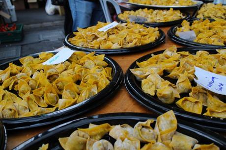 Food: Chinese Knives, Shiitake Wontons, 1400+ Meals & Tackling Food-Waste with Wok For 1000