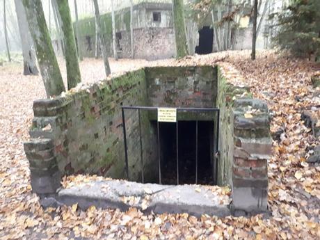 Nigdy Więcej Wojny: Touring Wolfschanze (Wilczy Szaniec or Wolf’s Lair) in Gierłoż Forest – Hitler’s World War 2 Hideout Nigdy Więcej Wojny: Touring Wolfschanze (Wilczy Szaniec or Wolf’s Lair) in Gierłoż Forest – Hitler’s World War 2 Hideout