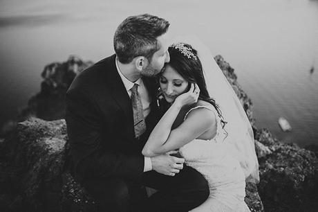 romantic-destination-wedding-Santorini-29