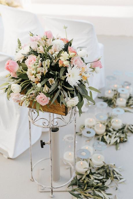 romantic-destination-wedding-Santorini-16