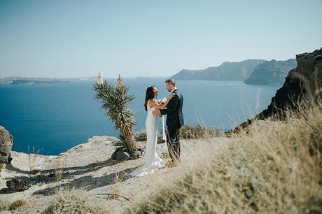 romantic-destination-wedding-Santorini-14