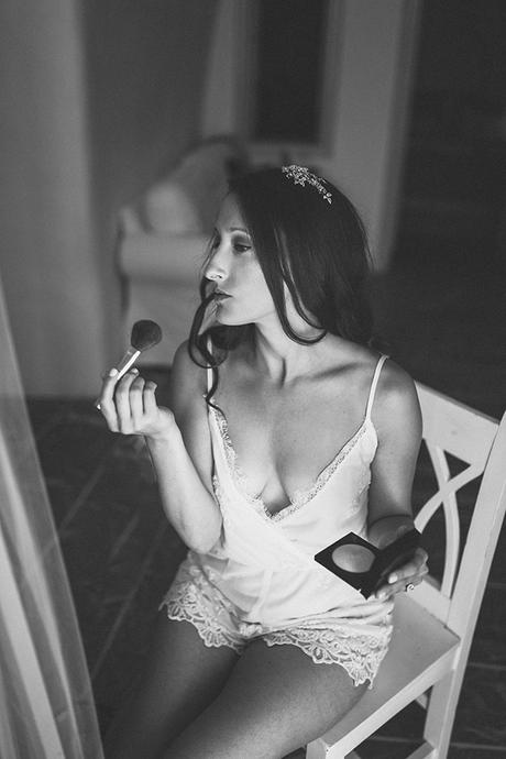 romantic-destination-wedding-Santorini-7