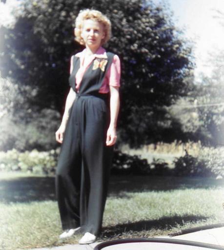 1940s Fashion in magical Kodachrome color 1940s Fashion in magical Kodachrome color