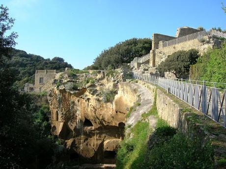 Campania known, loved and visited exerts a fascination and a unique ability to charm.