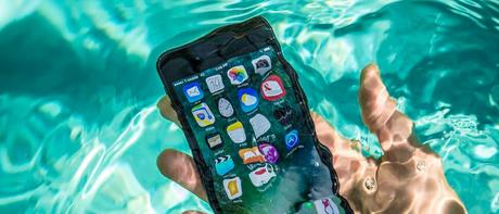 Waterproof Phones: Top 10 Latest Water Resistant Phones Of 2017